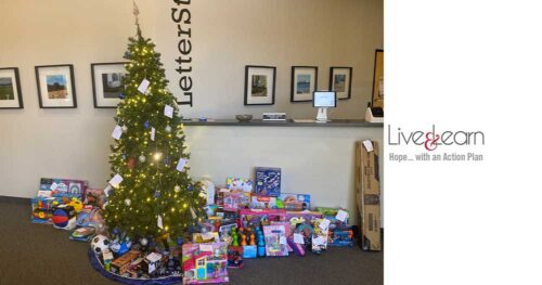 letterstream gives back to the live and learn az foundation with a dear santa tree toy drive